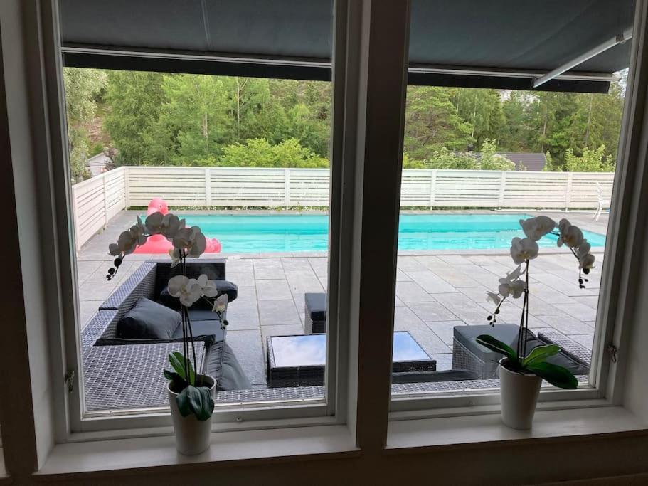 Villa Med Pool Och Bara 600M Till Havet! Trosa Ngoại thất bức ảnh
